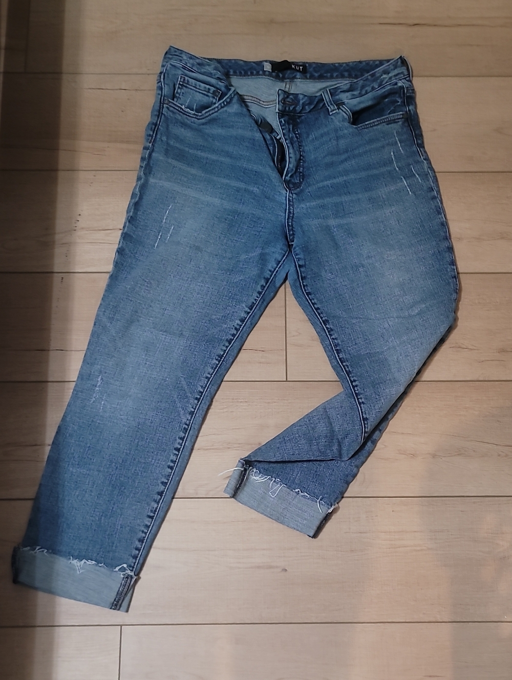 Kut from the Kloth Light Blue Cropped Stretch Jeans